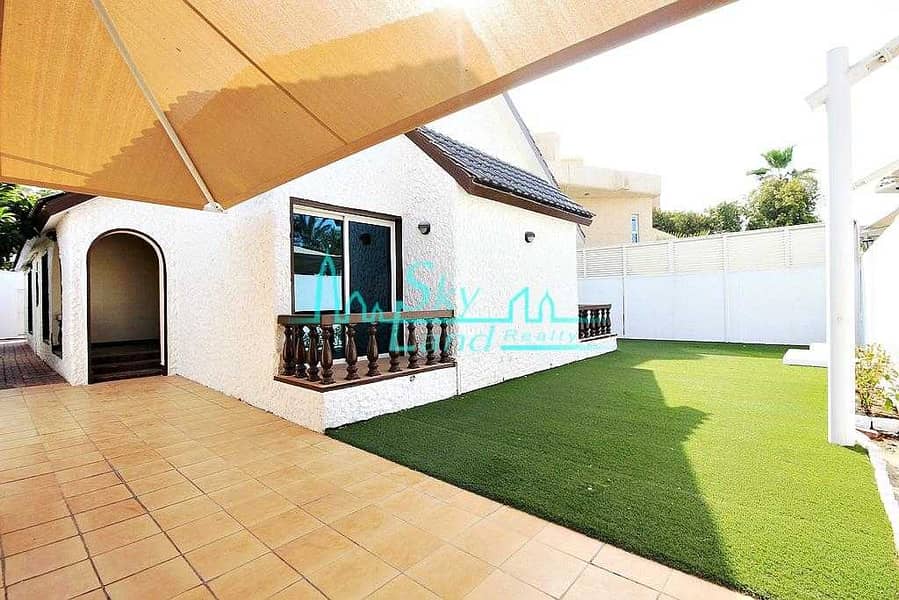 9 Lovely 3 Bed+M Bungalow With A Private Garden