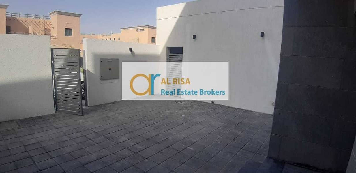 4 Brand New 4 Bedroom Villa at Umm Suqeim opp of Burj Al Arab