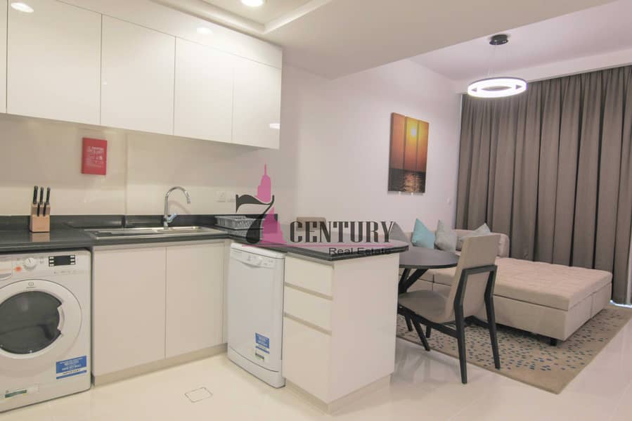 4 Fully Furnished | 1 BR Apt | Skyscraping Structure