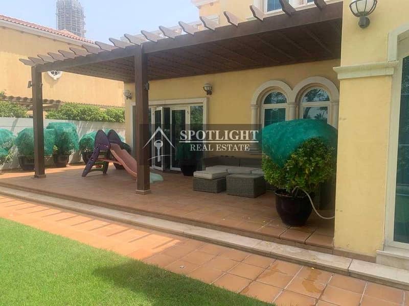 10 LEGACY | UPGRADED | 5-BEDROOM ATTACHED ENSUITE WITH MAIDROOM| JUMEIRAH PARK | DISTRICT-1 |  ONLY 360K