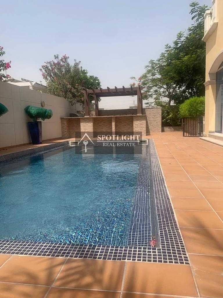 31 LEGACY | UPGRADED | 5-BEDROOM ATTACHED ENSUITE WITH MAIDROOM| JUMEIRAH PARK | DISTRICT-1 |  ONLY 360K