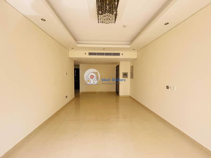 SAPIOUS 2BHK 2BALCONIES WITH HUGE KITCHEN IN 45K