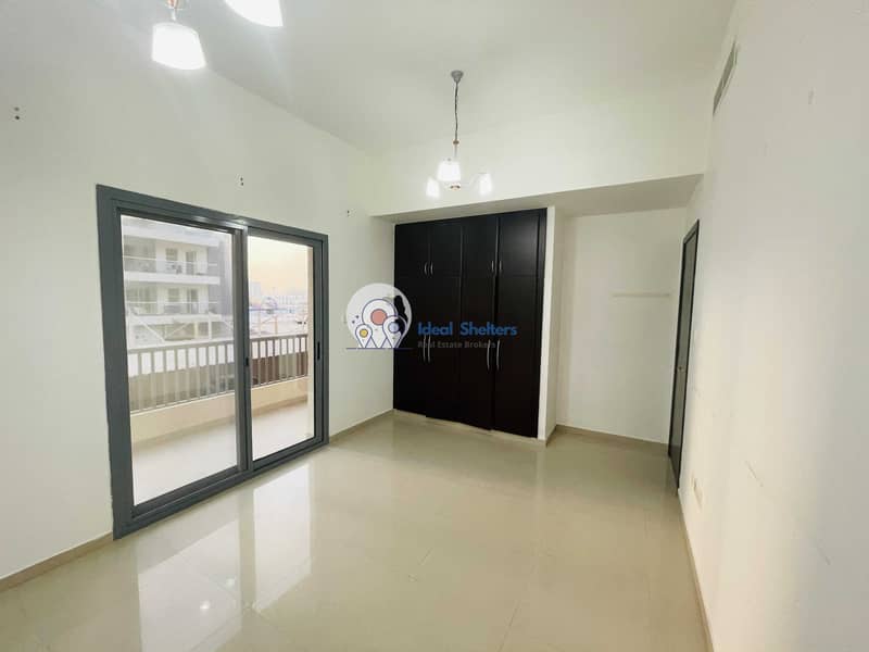5 NEW BUILDING SAPIOUS 1BHK WITH OPEN VIEW  IN 28K