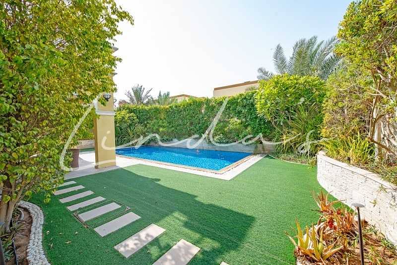 10 Exclusive | Legacy 3 Bedrooms Large | Stunning Private Pool