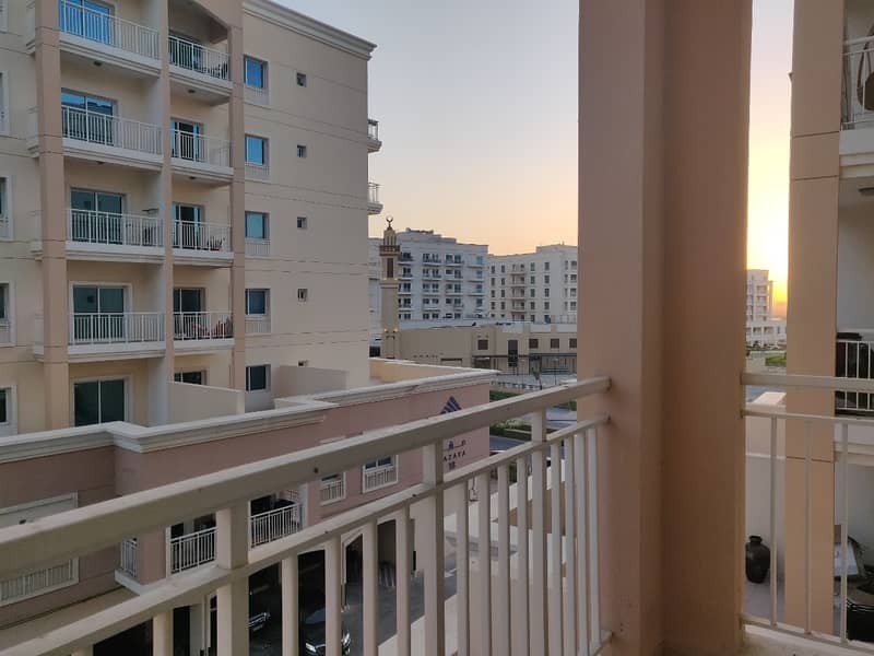 1 bedroom | Storage | Balcony | Mid floor