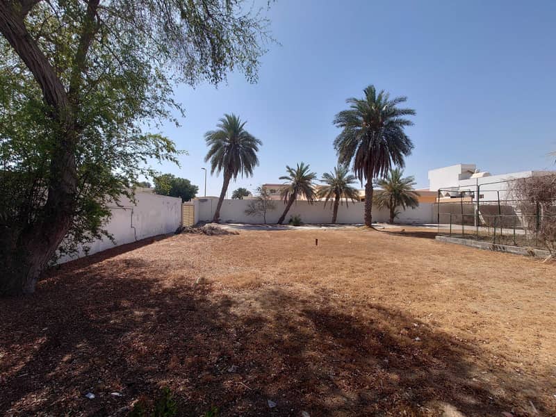 9 Private Villa with Spacious Bedrooms and Bathroom located in Al Khezamia