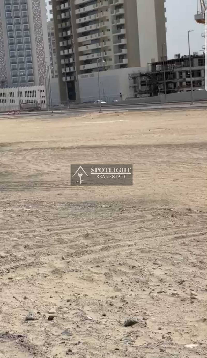 12 Land for Sale in Jebel Ali 23202 sqft only in 15 Million G+18 2 plots .