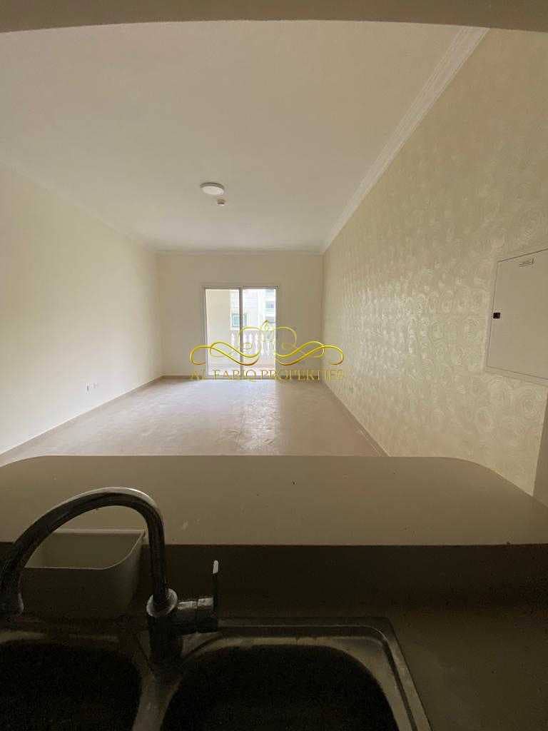 4 Spacious 2 Bedrooms Apartment  - Plaza Residence 2