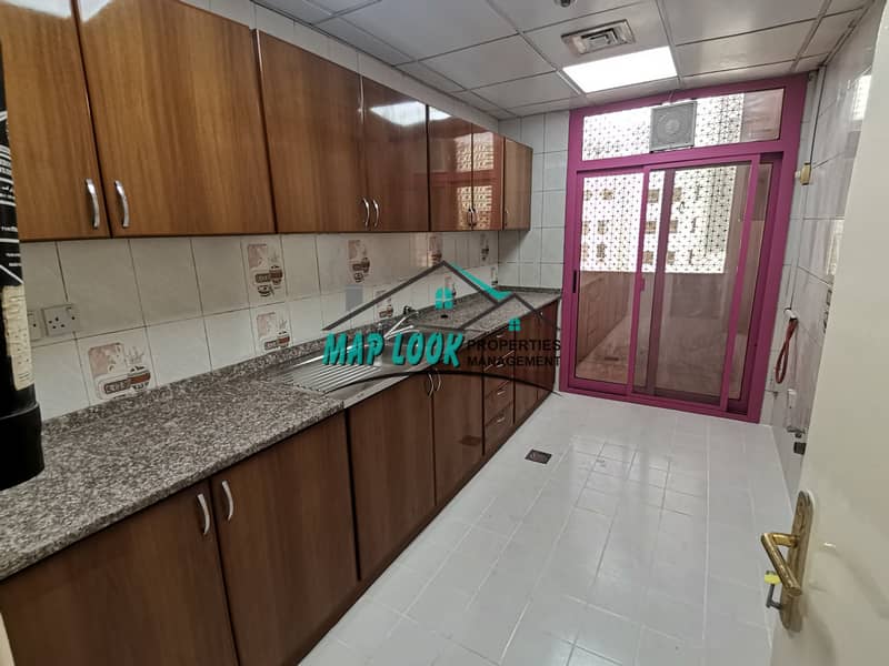 2 Hot Offer: 2 bedrooms 2 Full Bathrooms with Balcony 40k Located Al Khaldiyah