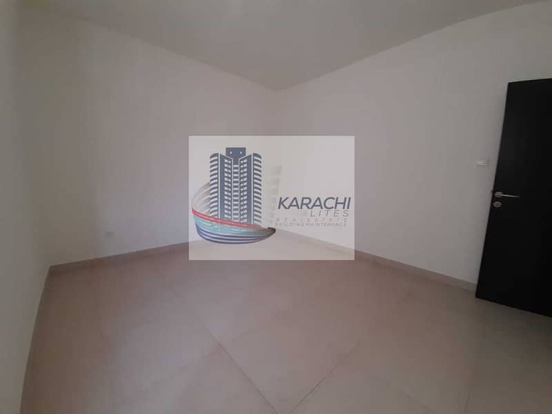 8 Hot Deal! Spacious 3bhk For Just 55k In Al Falah With Central AC & Gas