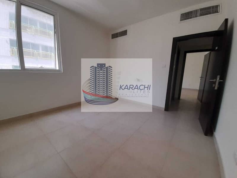 14 Hot Deal! Spacious 3bhk For Just 55k In Al Falah With Central AC & Gas