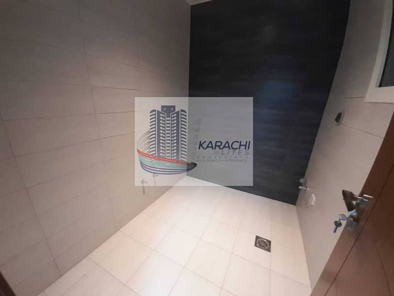 24 BRAND NEW ELEGANT APARTMENTS WITH EXCLUSIVE FACILITIES JUST FOR YOU FROM KARACHI LITES!!