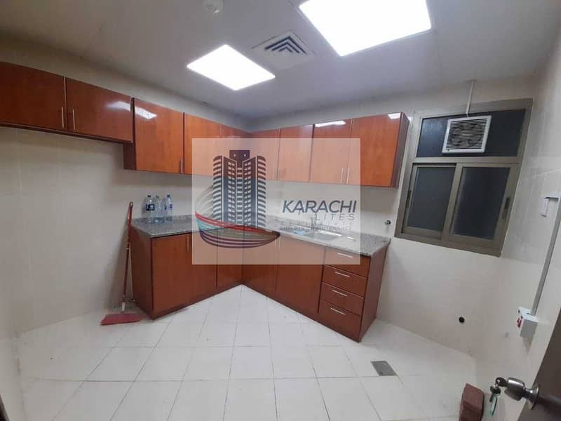 6 SPACIOUS SIZE!! 1 MASTER ROOM 2 COMMON ROOM  WITH BIG HALL IN HAMDAN STREET