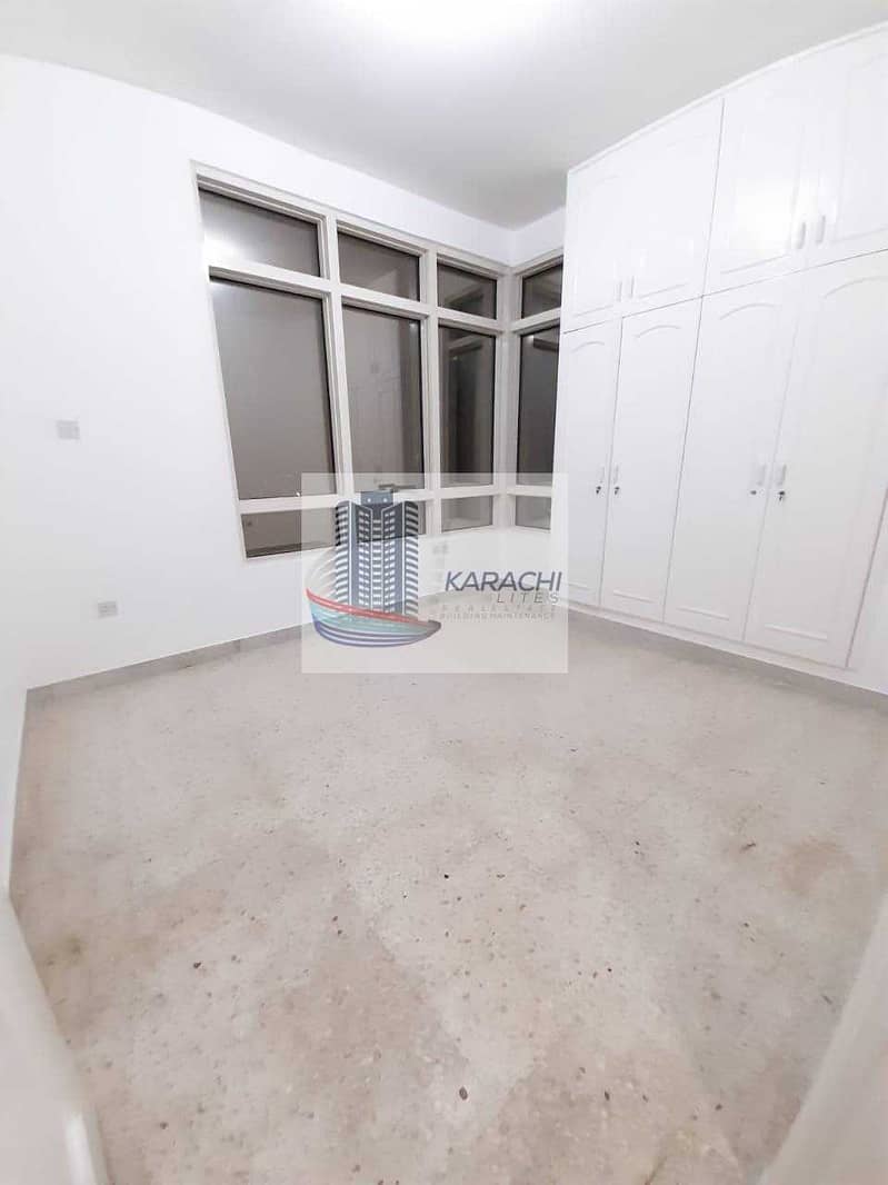 3 SUPPER OFFER !! 1 BEDROOM APARTMENT IN ELECTRA STREET