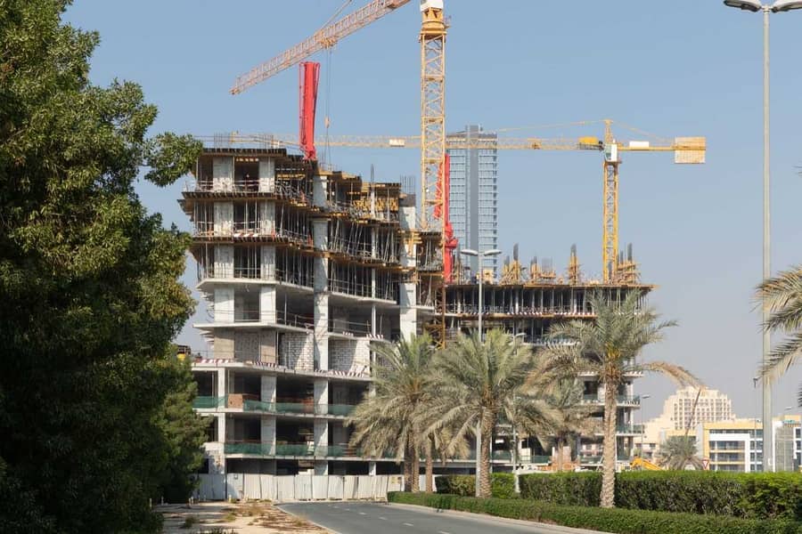 6 Own your apartment with a 30% discount on all units in the Binghatti Gate project