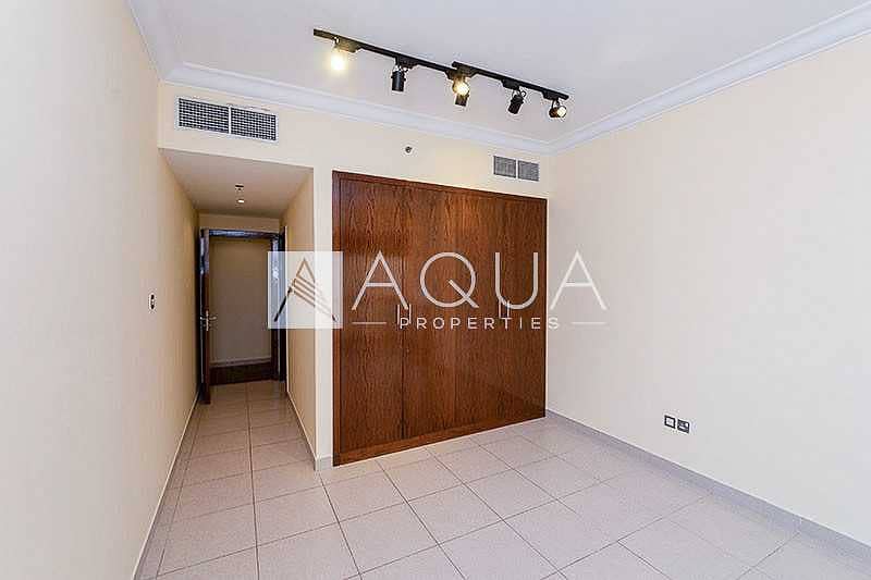 5 Unfurnished | With Balcony | High Floor