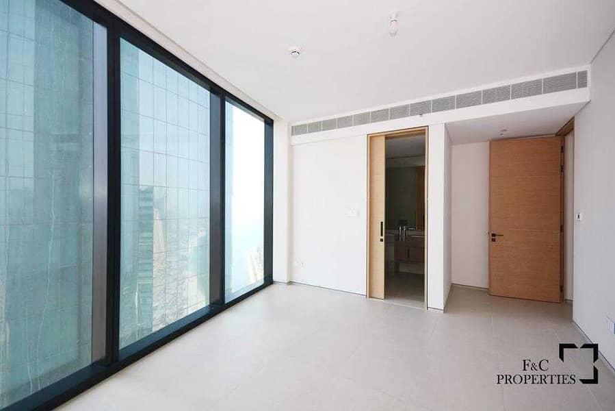 10 2 BR Apartment  High Floor | Marina View