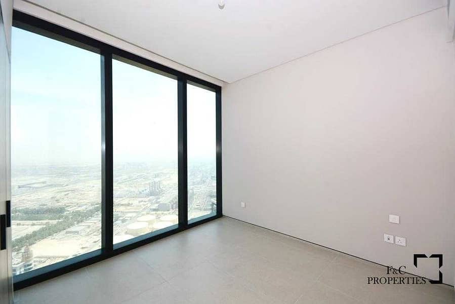 11 2 BR Apartment  High Floor | Marina View