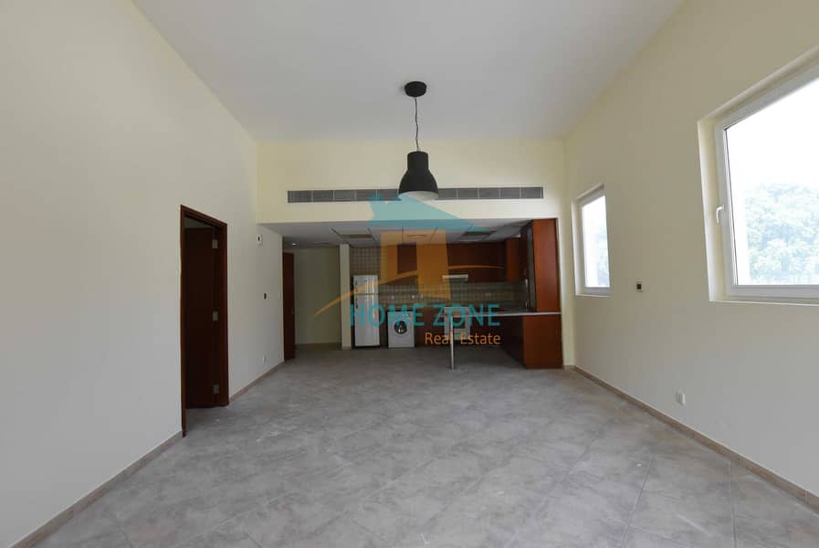 12 ?Next To Pool?Ground Floor?Spacious hall