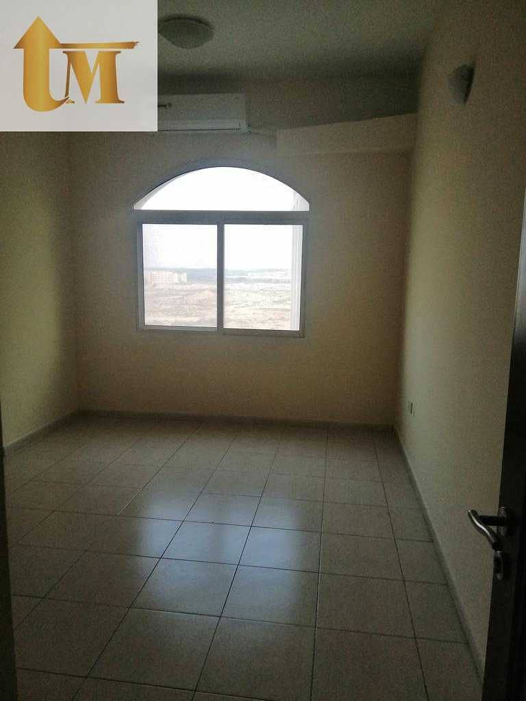 3 Vacant One bedroom for sale in Full facility building