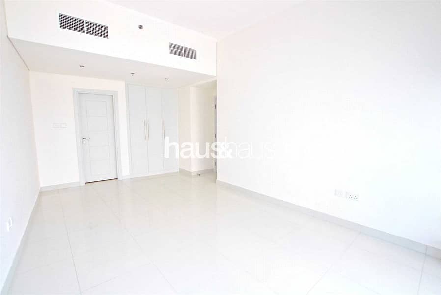 8 Vacant on Transfer | Two En Suites | Large Terrace