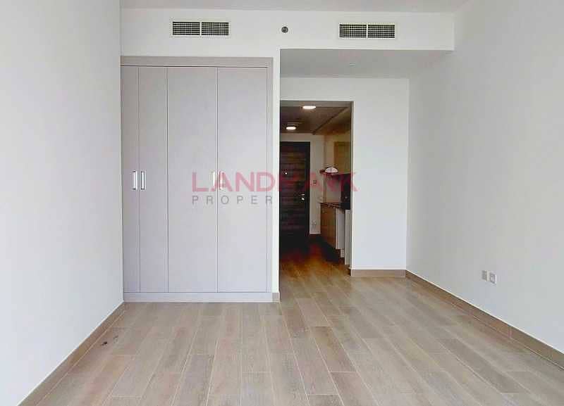 3 One Month Free Bright And Spacious Studio With Balcony In Luxury Bloom Towers