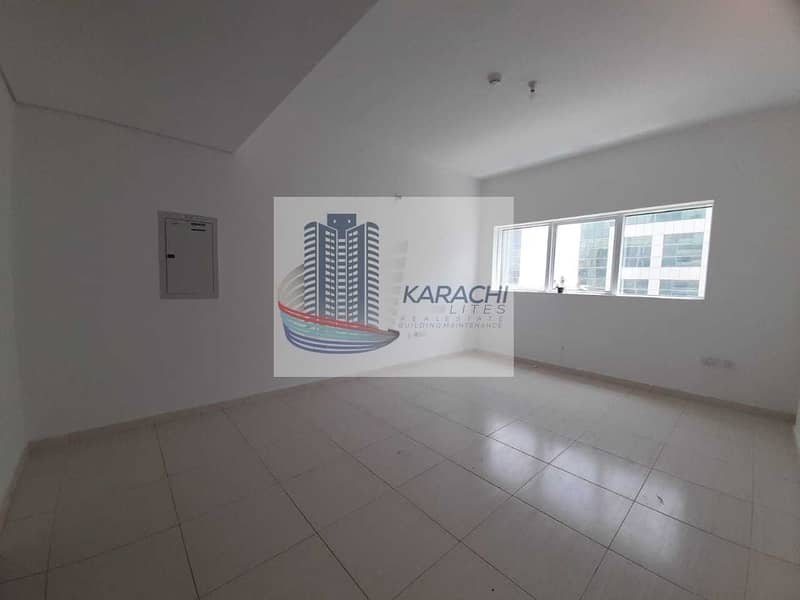 18 Bright And Shiny Apartment With Basement Parking In Mamoura