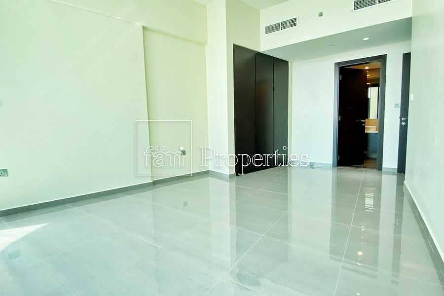 20 Corner Unit | Hi Floor | Beautiful view