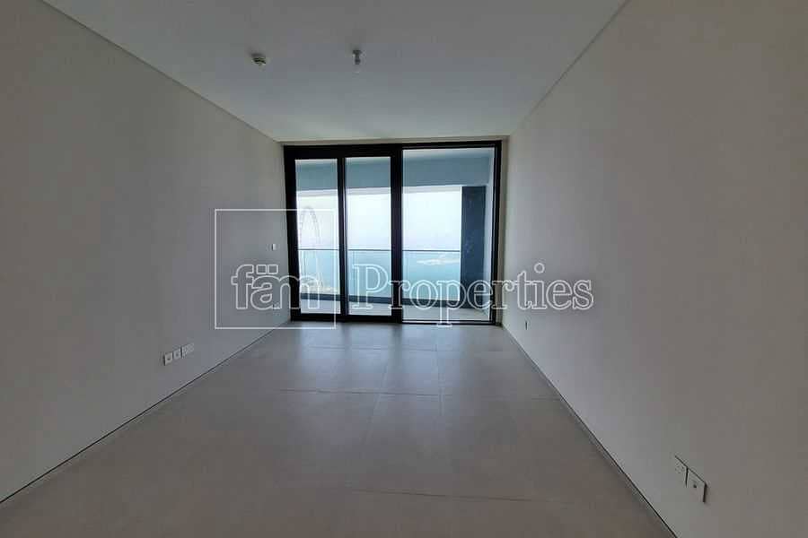 3 Spectacular Sea View/ Brand New / Spacious