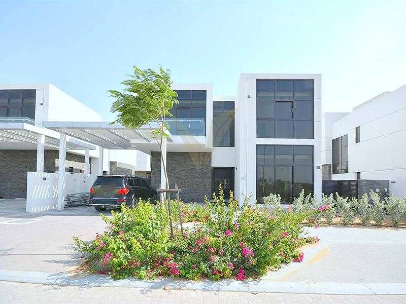 2 Magnificent | Exquisite Brand New Villa | Vacant