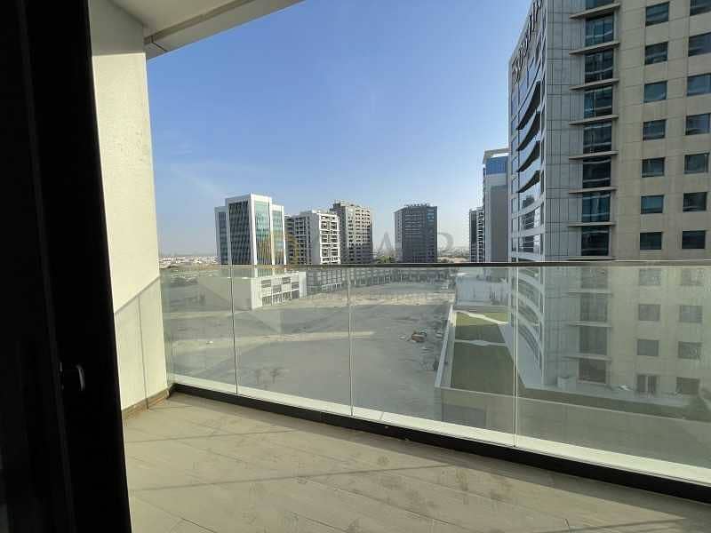 4 Prime Location Studio with Balcony in Business Bay