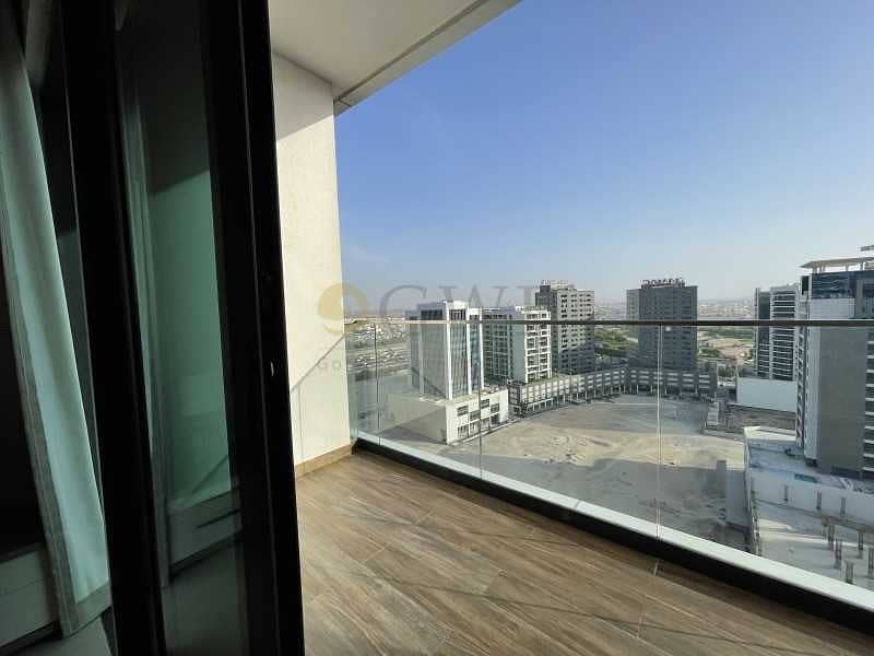 17 Brand New Fully Furnished Studio in Business Bay. .