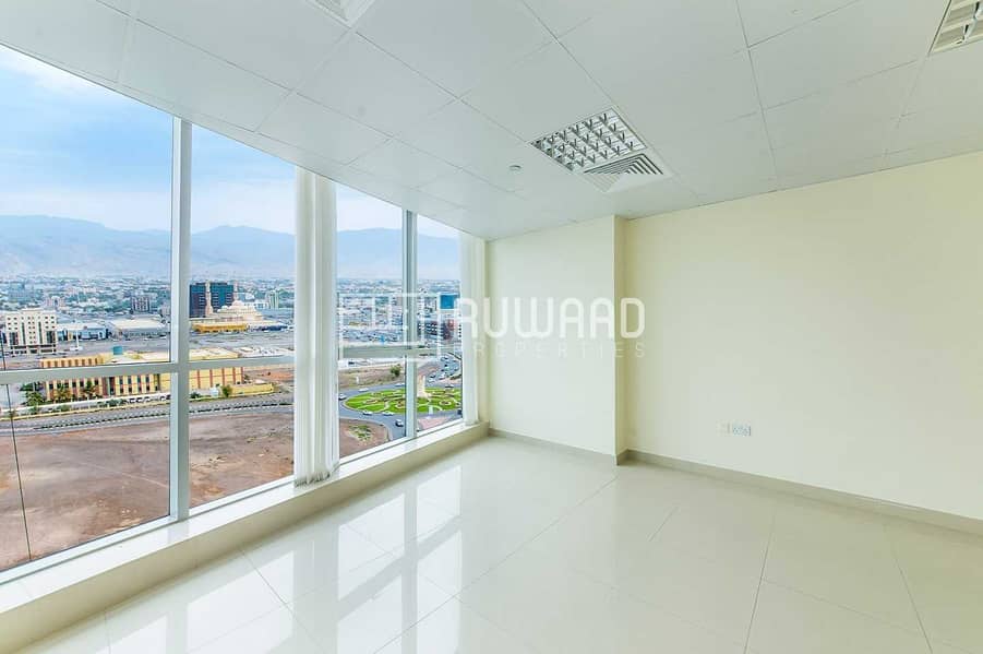 7 Sea View Office for Rent in Julphar Towers