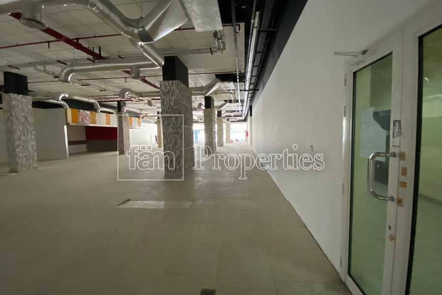 12 Retail space in prime Business Bay location