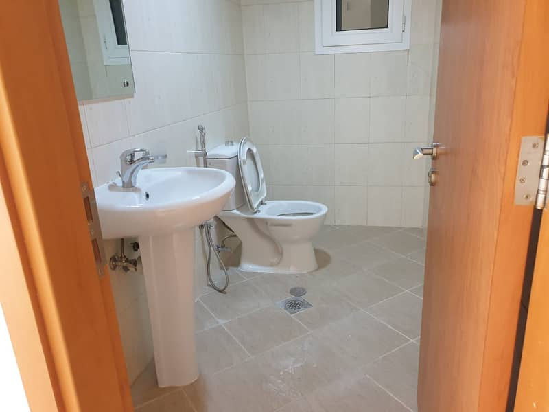 11 Well Maintained Spacious 1 Bed I Excellent layout