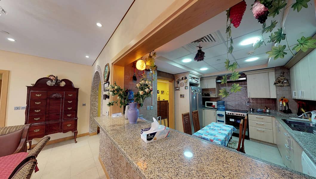 3 Upgraded 2 Bedroom Type F Luxury Fully Furnished