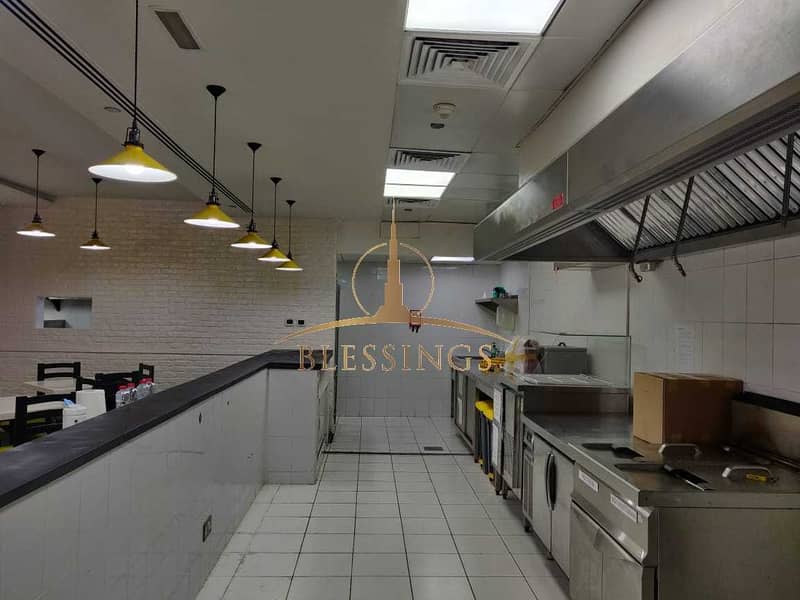 8 Furnished Running Restaurant with License