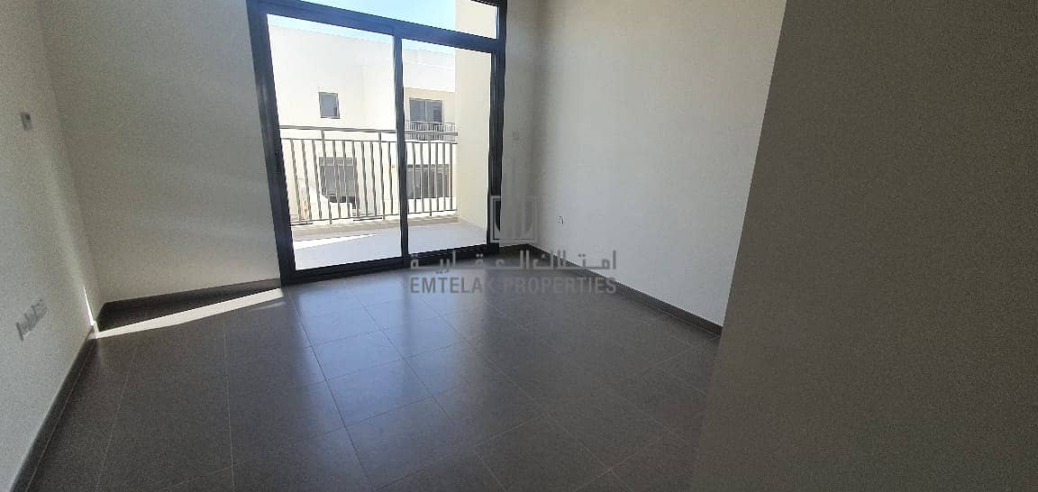 19 4 BEDROOM | Brand New | CLOSE TO POOL AND PARK