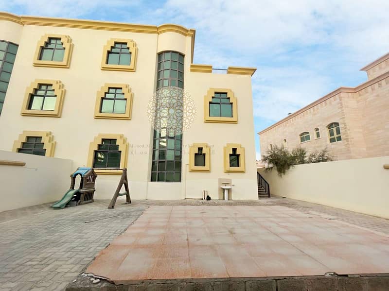 6 SHINING MARVELOUS SEMI INDEPENDENT VILLA WITH 6 MASTER BEDROOM AND DRIVER ROOM FOR RENT IN KHALIFA CITY A