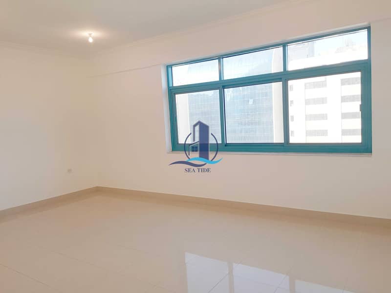 3 1 MONTH FREE| 2 BR  Apartment with Balcony