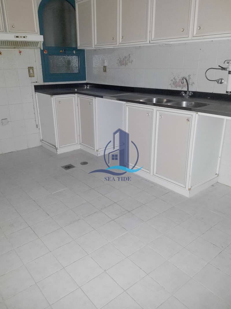 31 No Commission Budget - Friendly 3 BR Apartment with Maids Room
