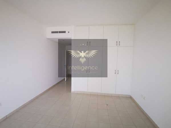 2 13 months contract! Spacious Unit with Balcony!