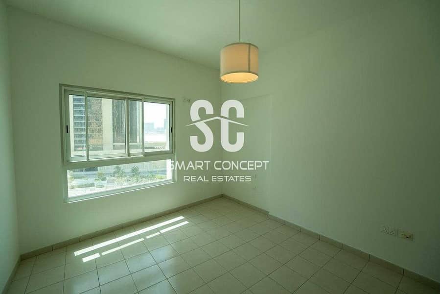 5 Vacant | Great Layout | Balcony | Good Price