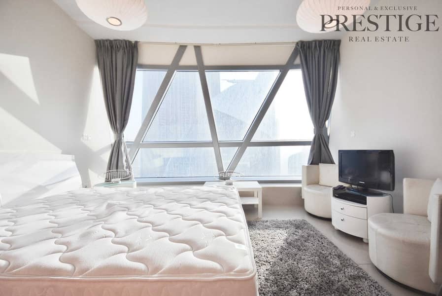 9 Furnished Studio | Access to Mall - Metro| Park tower DIFC