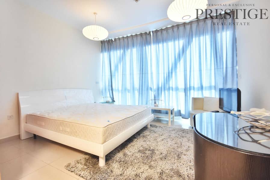 10 Furnished Studio | Access to Mall - Metro| Park tower DIFC