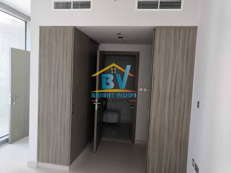 11 Perfect Investment/ 3 BHK + Maids Room /Amazing view