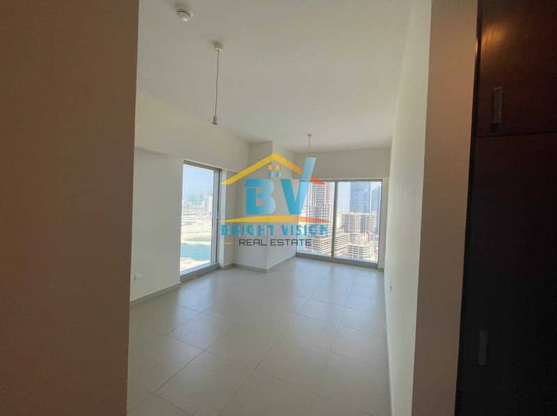 9 Hot Deal! Spacious 1 BHK Apartment