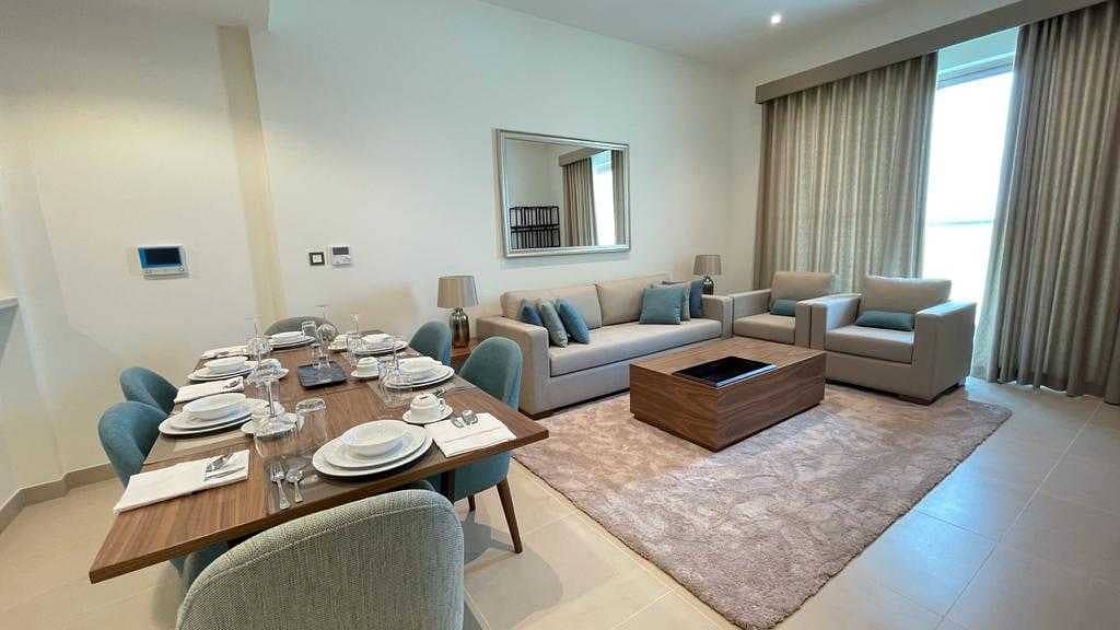 شقة في بلو تاور،شارع الشيخ زايد 1 غرفة 80000 درهم - 5289029