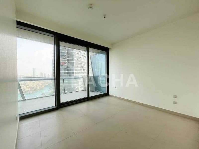 5 Full Burj View / Unfurnished / Available