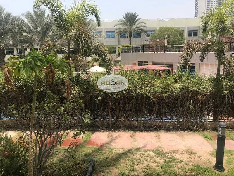 28 Very nice 4 bedroom plus maid compound villa with shared pool and gym in Al Barsha 1